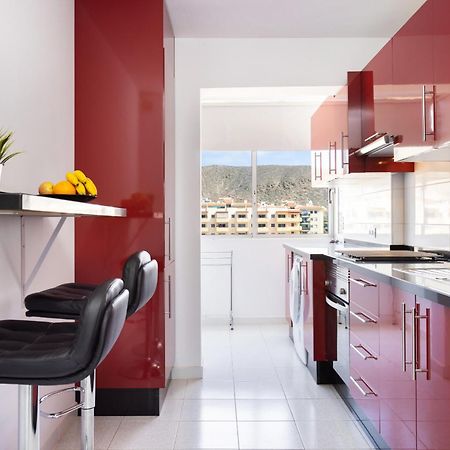 Black And White Apartment Free Wifi Los Cristianos  Luaran gambar