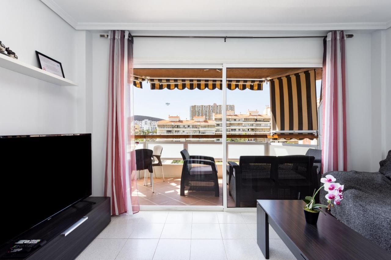 Black And White Apartment Free Wifi Los Cristianos  Luaran gambar