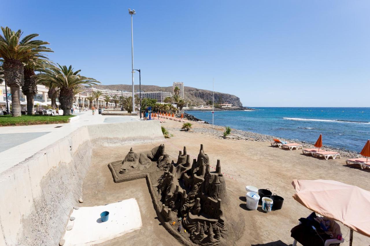 Black And White Apartment Free Wifi Los Cristianos  Luaran gambar